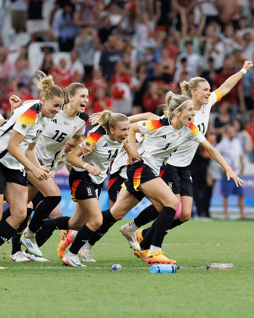 全队进攻中 全队进攻中