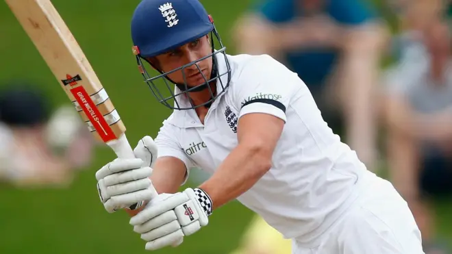 年中国足球 年中国足球